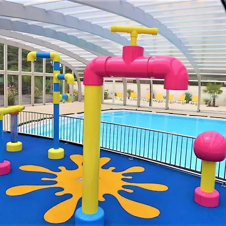 à Avec Piscine Partagée Saint-Jean-de-Monts