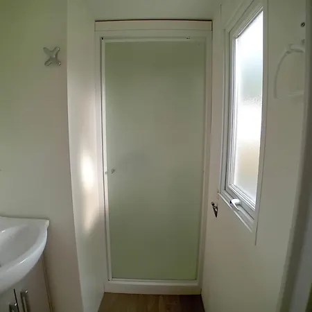 Hébergement de vacances à Avec Piscine Partagée *