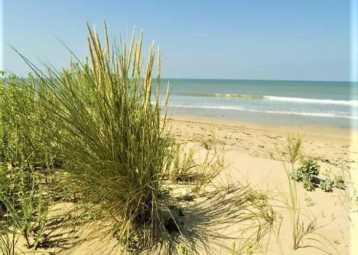 à Avec Piscine Partagée Hébergement de vacances